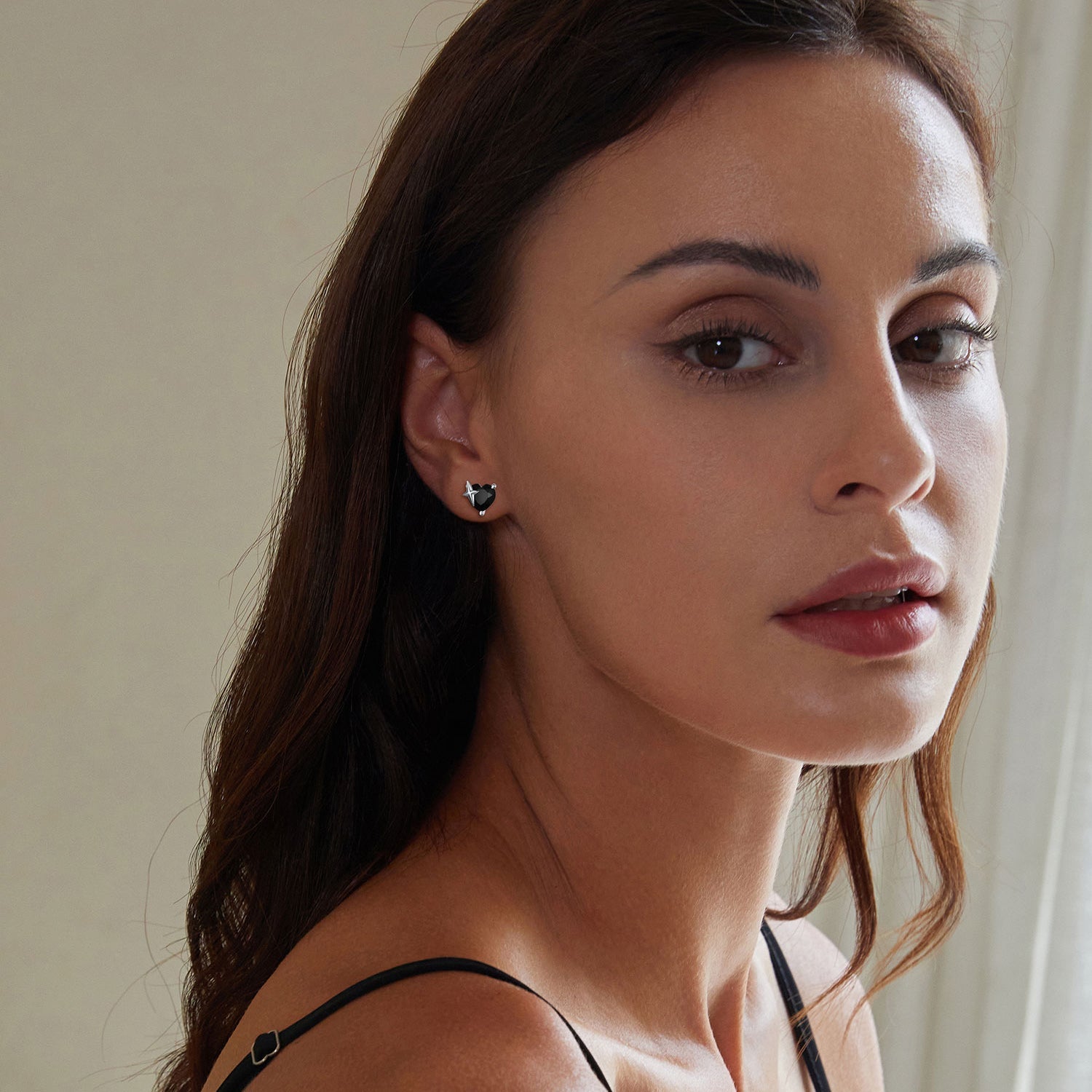 925 Sterling Silver Earrings with Pavé Setting and CZ DestGlow