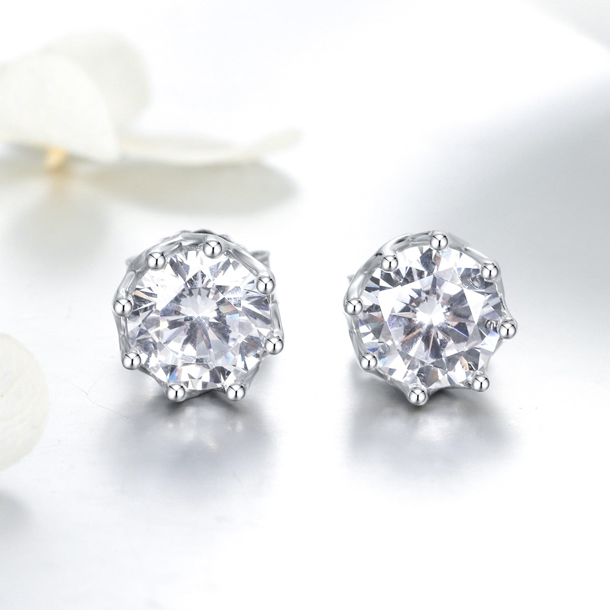925 Sterling Silver Plated Platinum 0.6cm CZ Earrings DestGlow