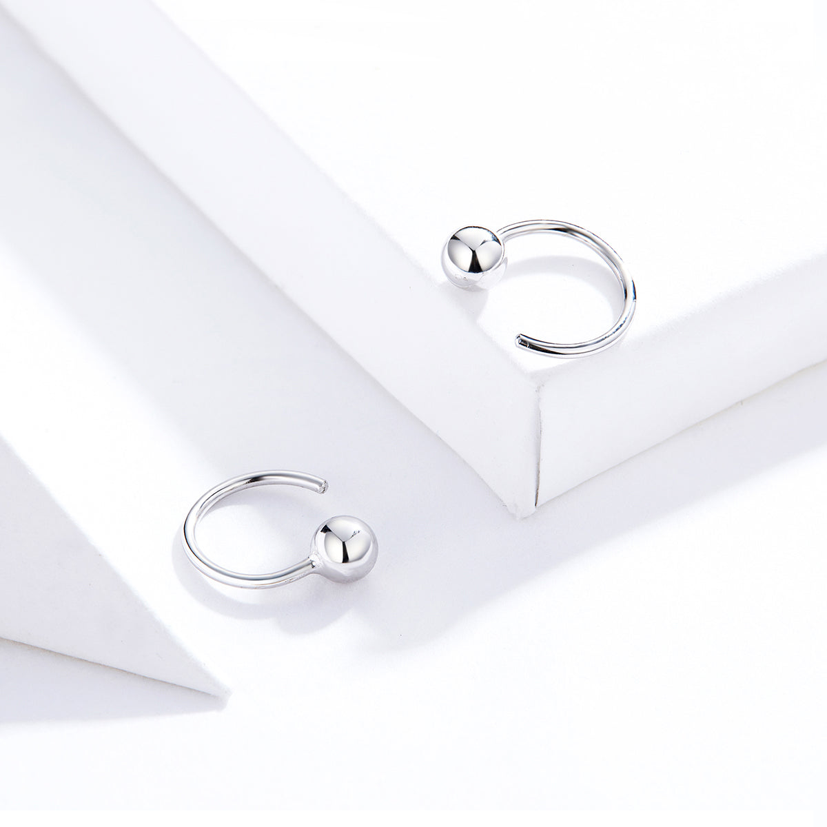 925 Sterling Silver Earrings with Plated Platinum, 1cm Diameter for Women DestGlow