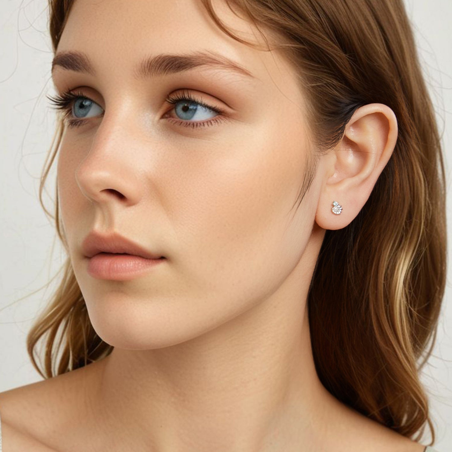 925 Sterling Silver Earrings with Transparent Glass and White Gold Plating for Women DestGlow