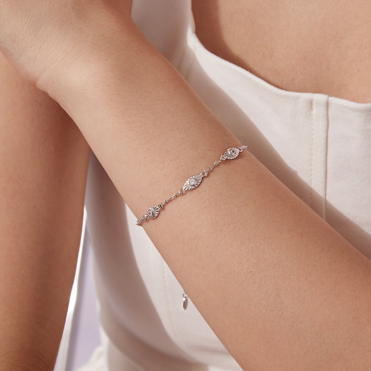 925 Sterling Silver White Gold Plated Bracelet with CZ Pendants for Women DestGlow