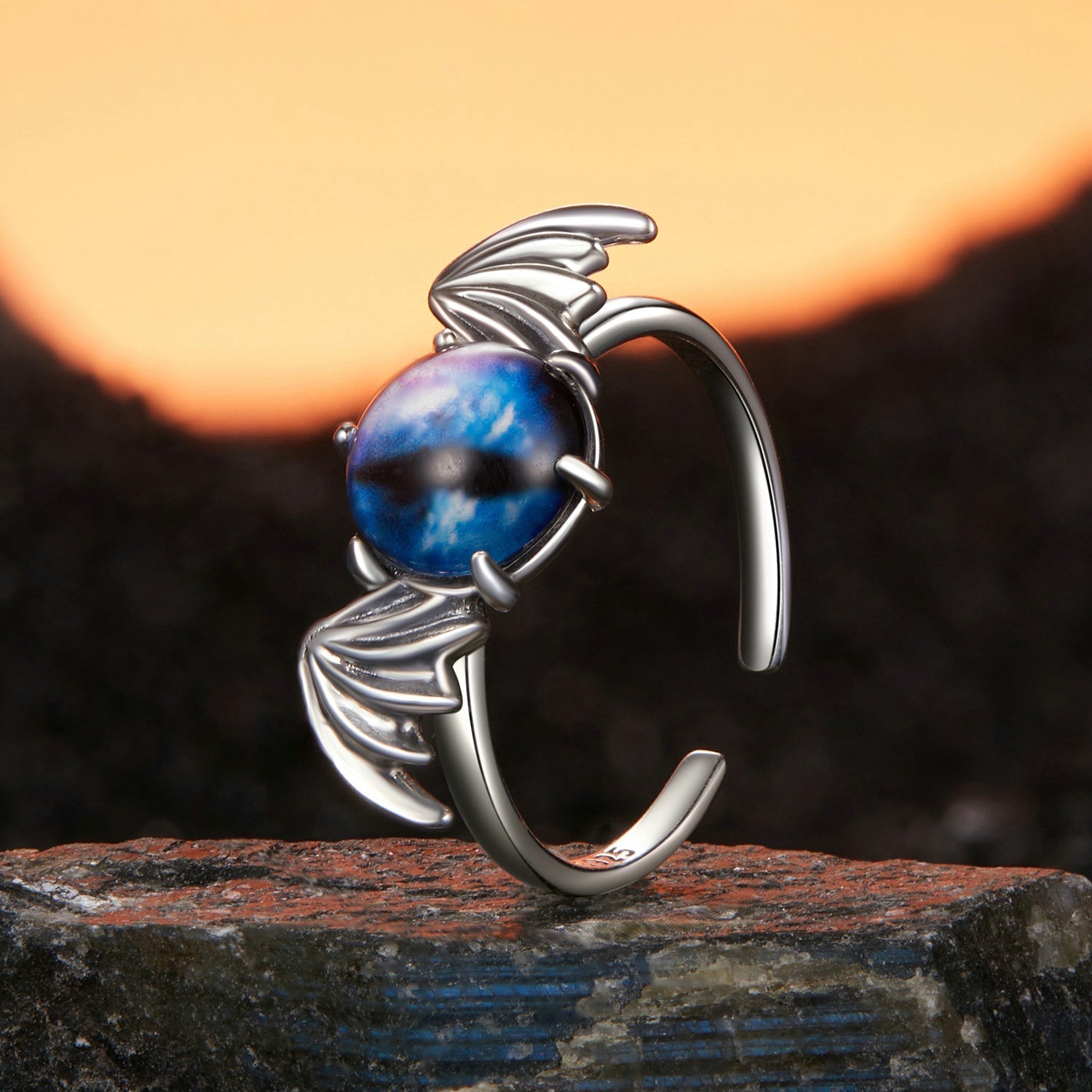 925 Sterling Silver Unisex Ring with Oxidized Finish - 0.17cm Width DestGlow