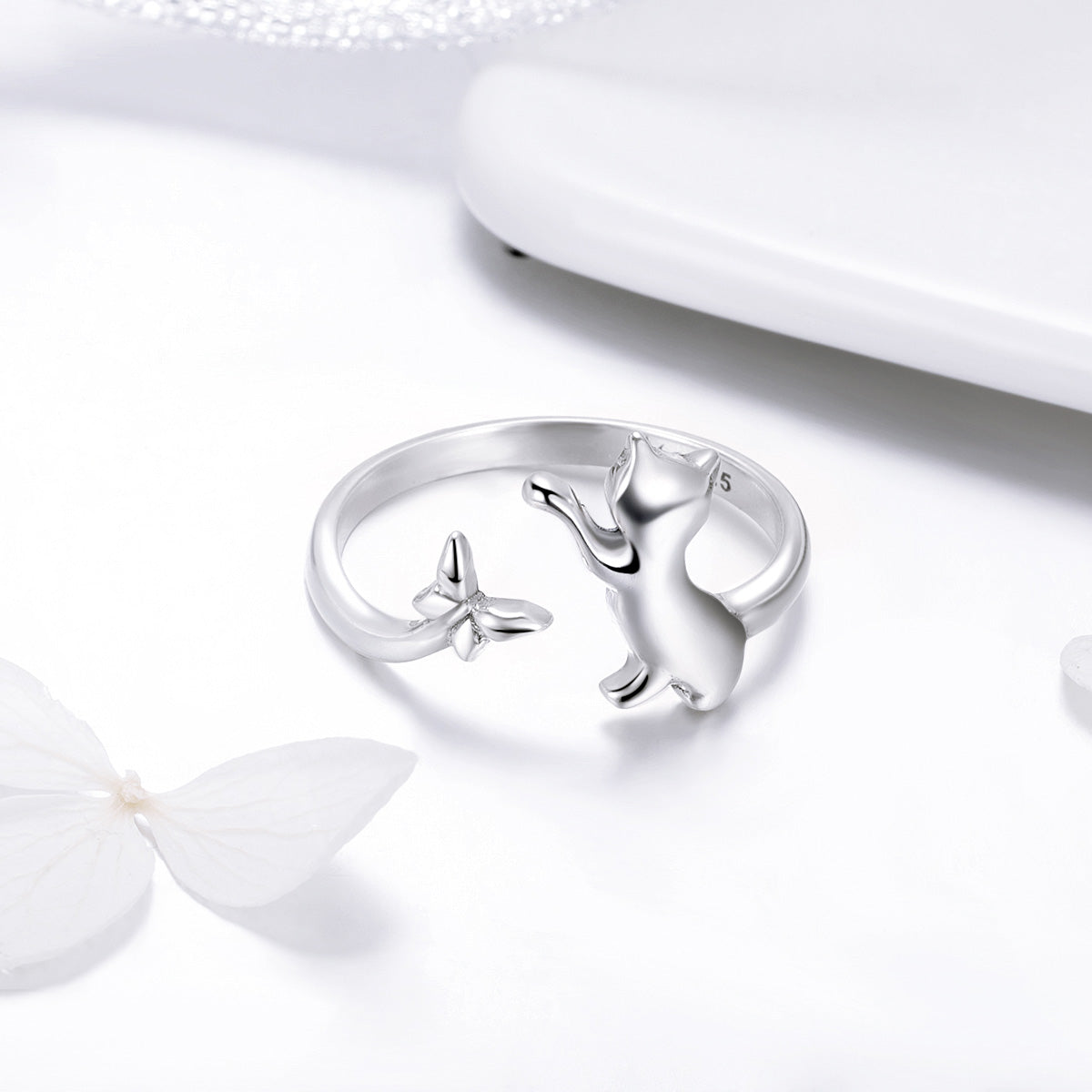 925 Sterling Silver Ring with 0.2cm Width and 1.2cm Claw Height DestGlow