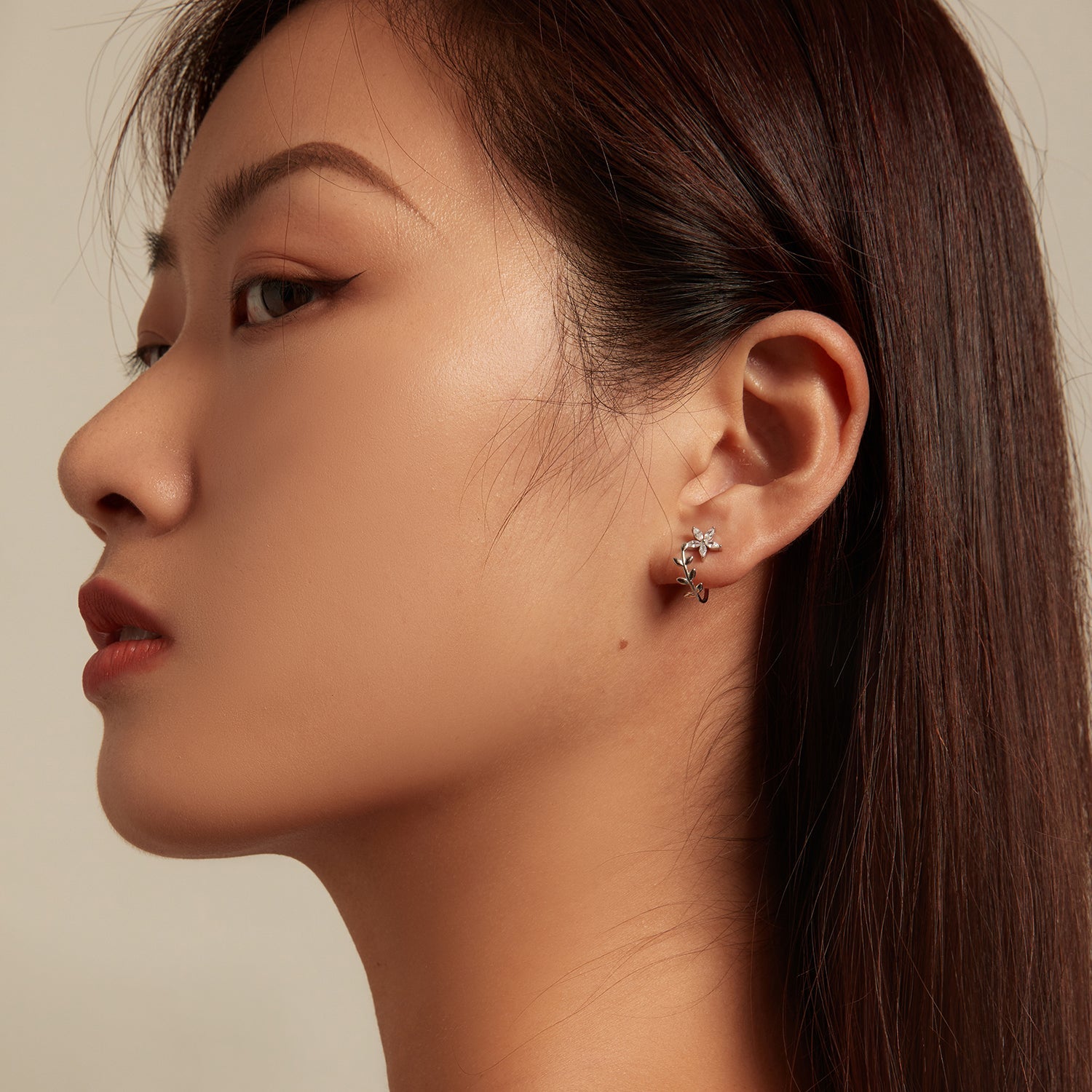 925 Sterling Silver Plated Platinum Earrings with CZ DestGlow