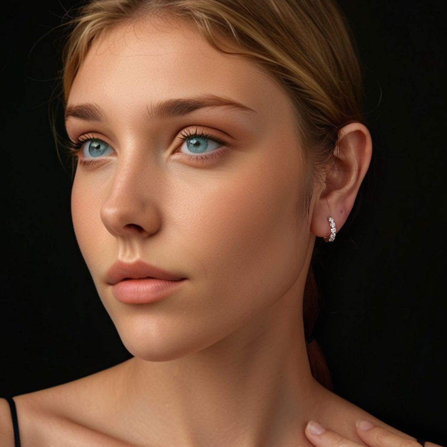 925 Sterling Silver Moissanite Earrings 0.1 Carat White Gold Plated 1.5x0.3cm Women DestGlow