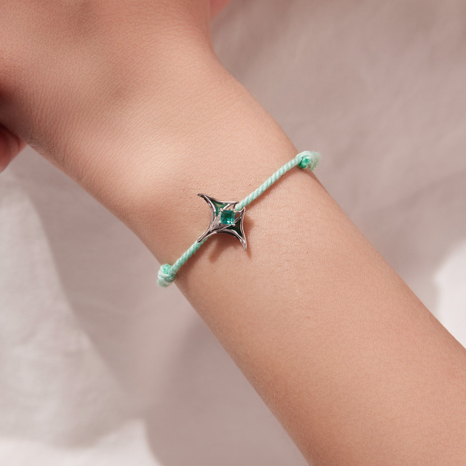 925 Sterling Silver Adjustable Bracelet with Enamel and Transparent Glass Pendant for Women DestGlow