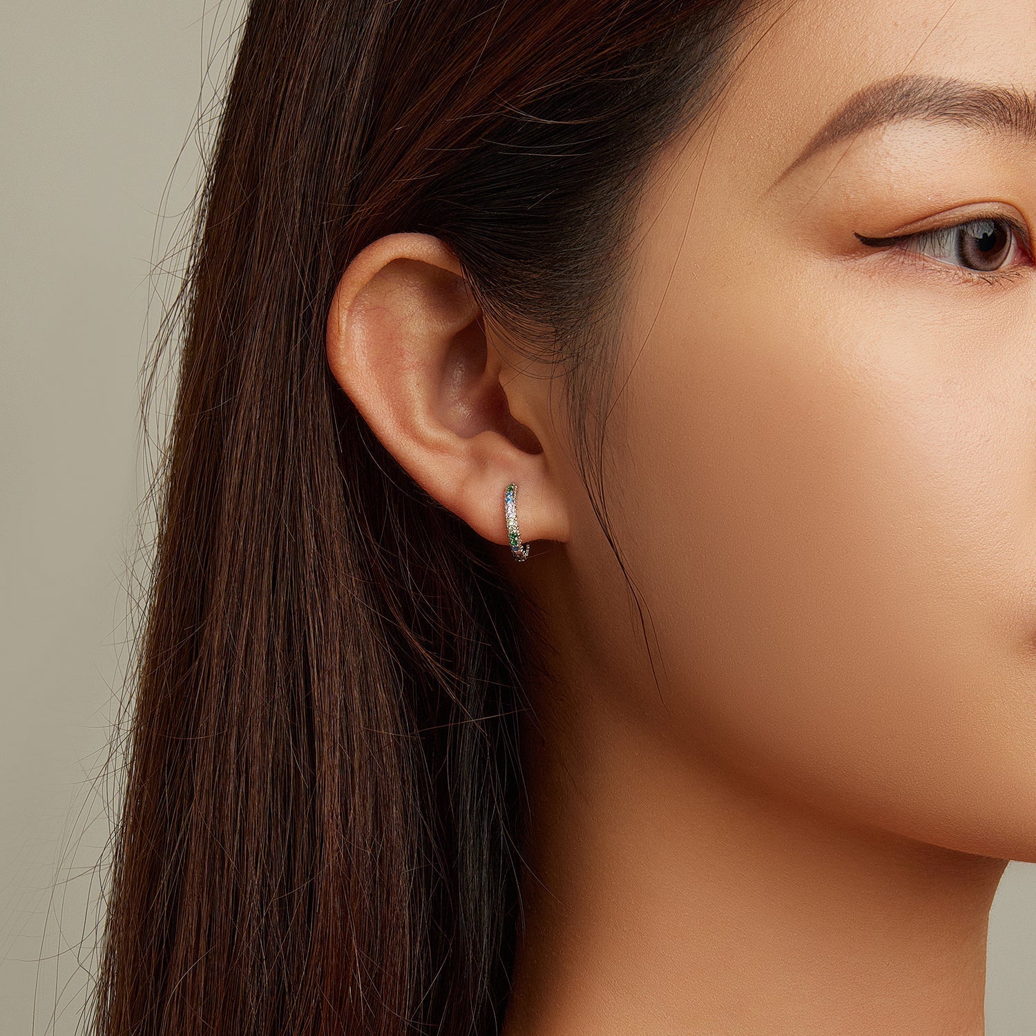925 Sterling Silver Stud Earrings with CZ in Pavé Setting DestGlow