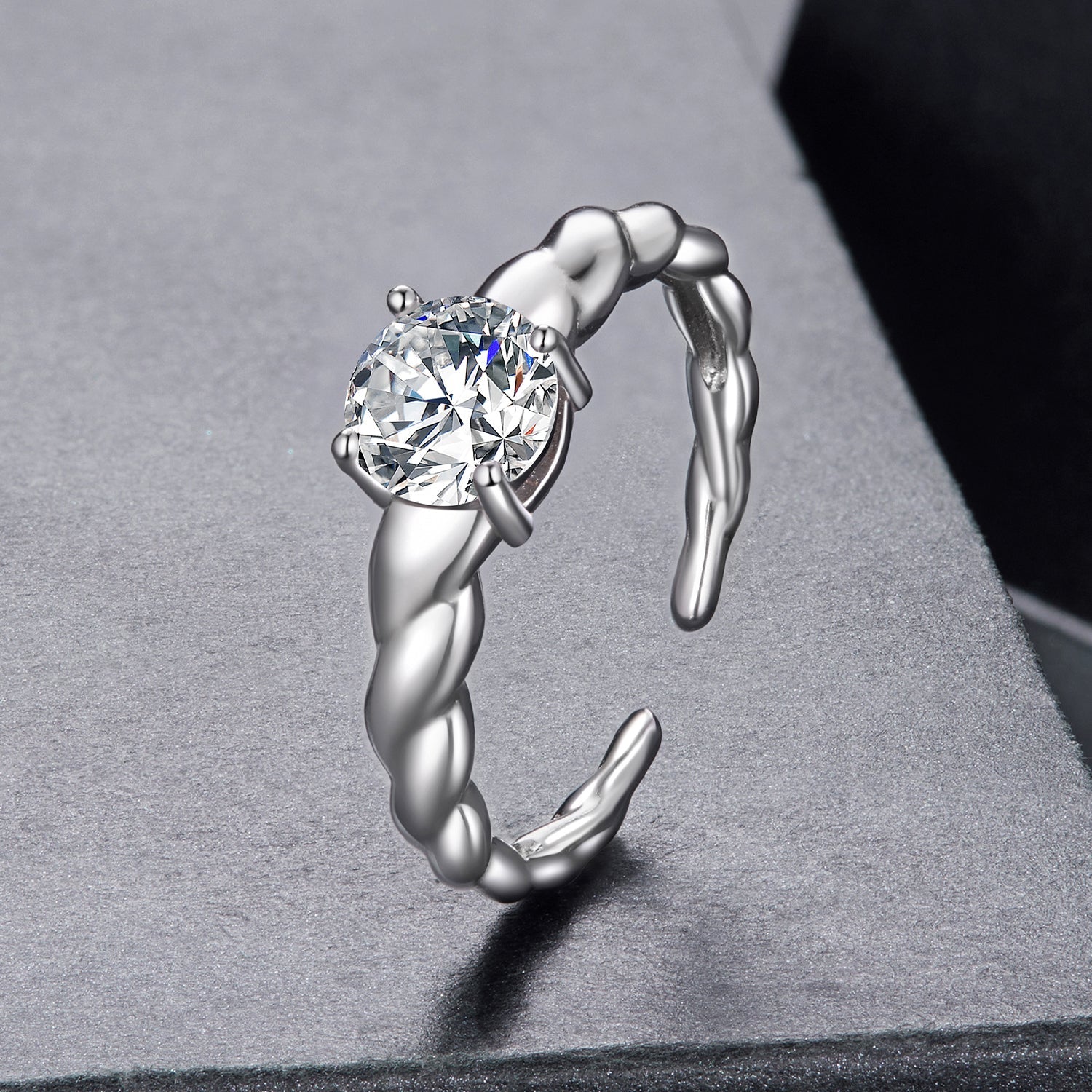 925 Sterling Silver Moissanite 0.65 Carat Ring for Women Size E DestGlow