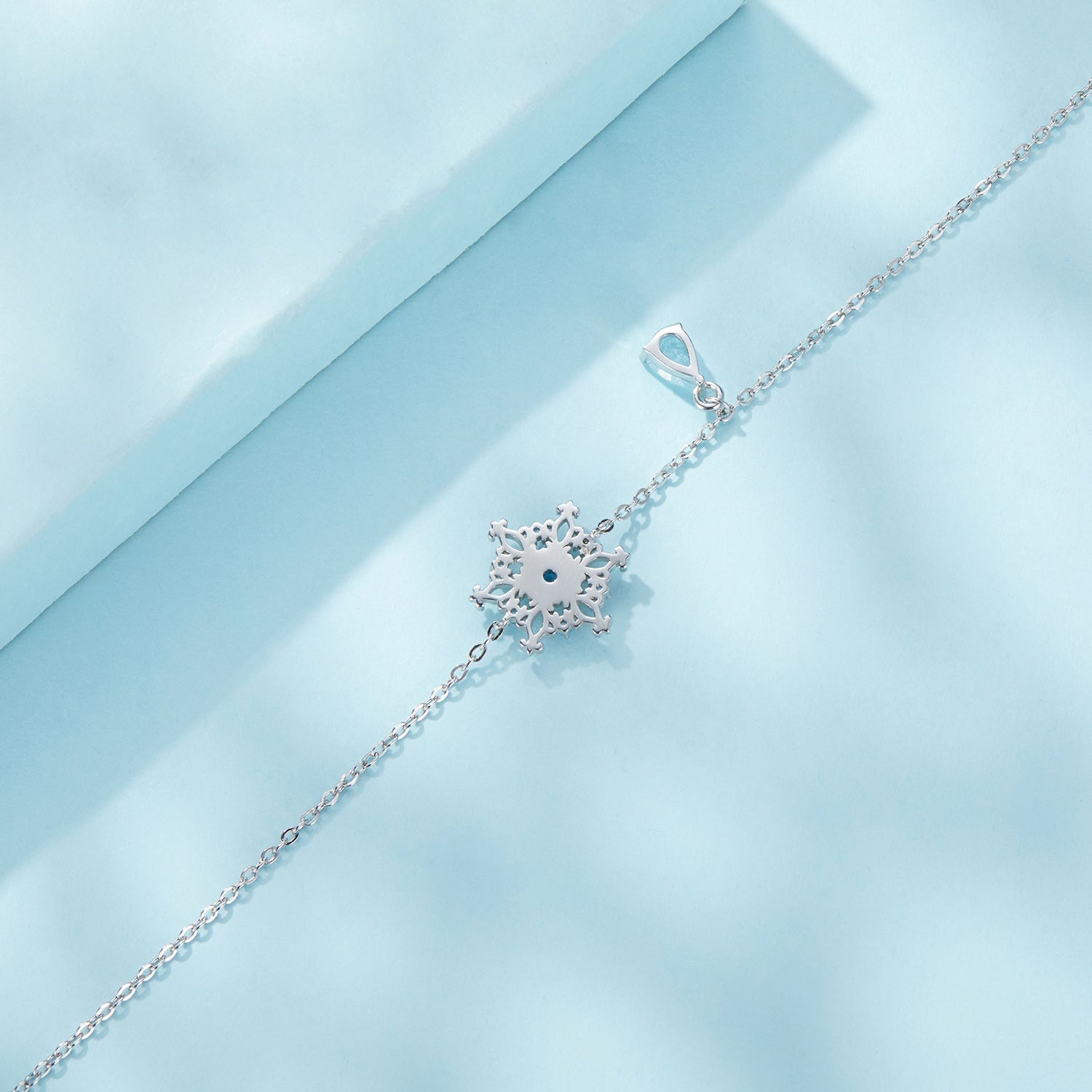 925 Sterling Silver Plated Platinum Bracelets with Ice Flower Zirconia for Women DestGlow