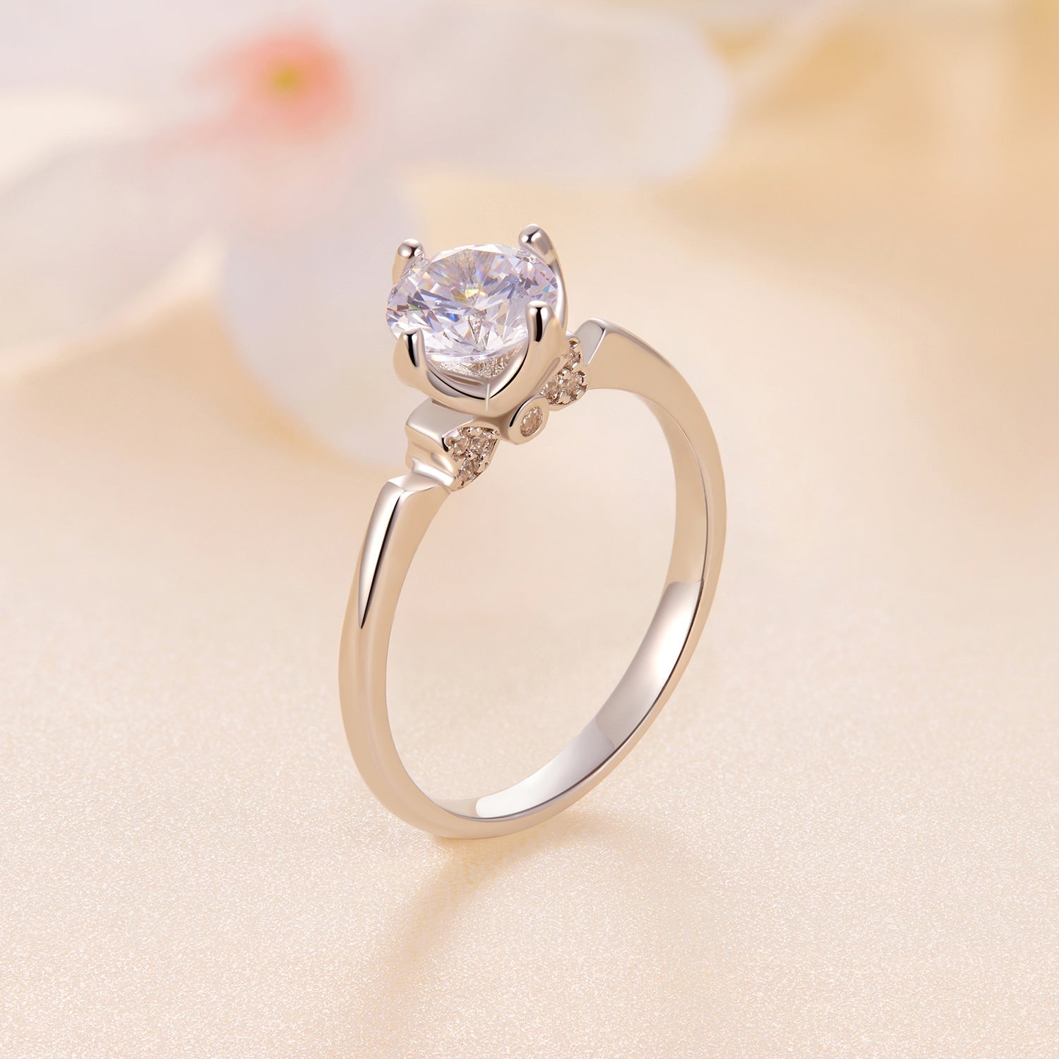925 Sterling Silver 1.0 Carat Moissanite Ring in Size 8 DestGlow