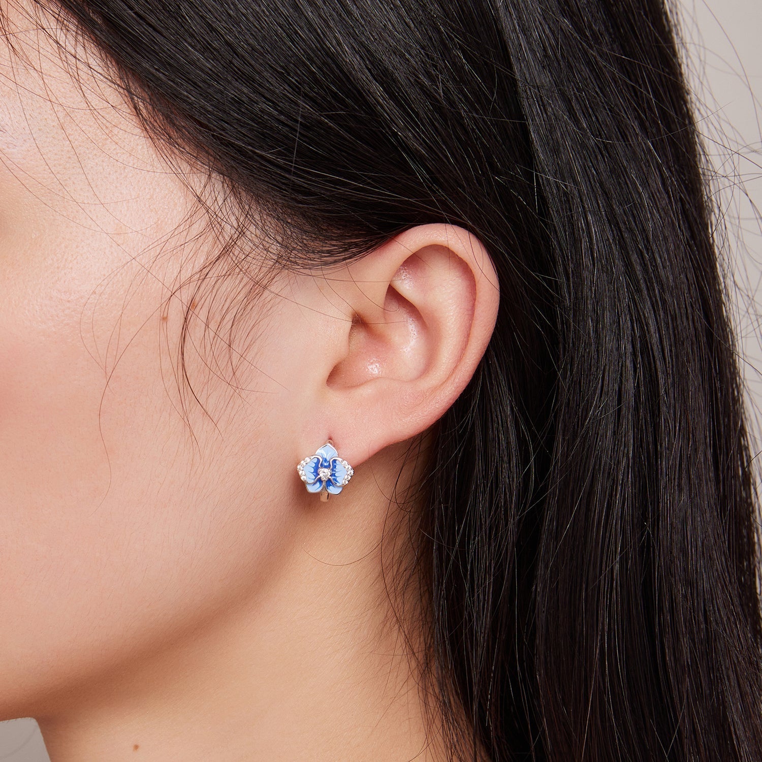925 Sterling Silver Earrings with Enamel and Pavé Setting, 10mm for Women DestGlow