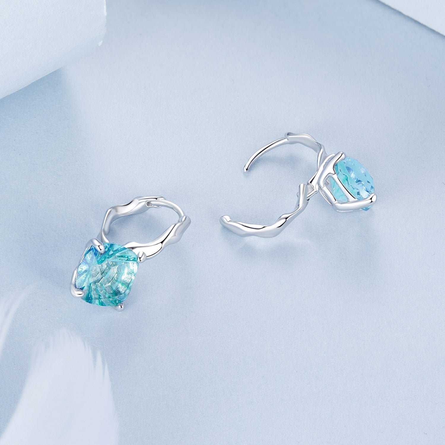 925 Sterling Silver Earrings with Transparent Glass and White Gold Plating for Women DestGlow