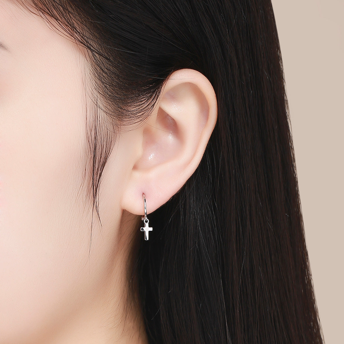 925 Sterling Silver Earrings Plated Platinum 1.9*0.5cm for Women DestGlow