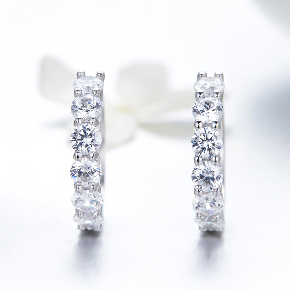 925 Sterling Silver Earrings with Pavé CZ in Platinum Plating, 1.6 x 0.3 cm for Women DestGlow