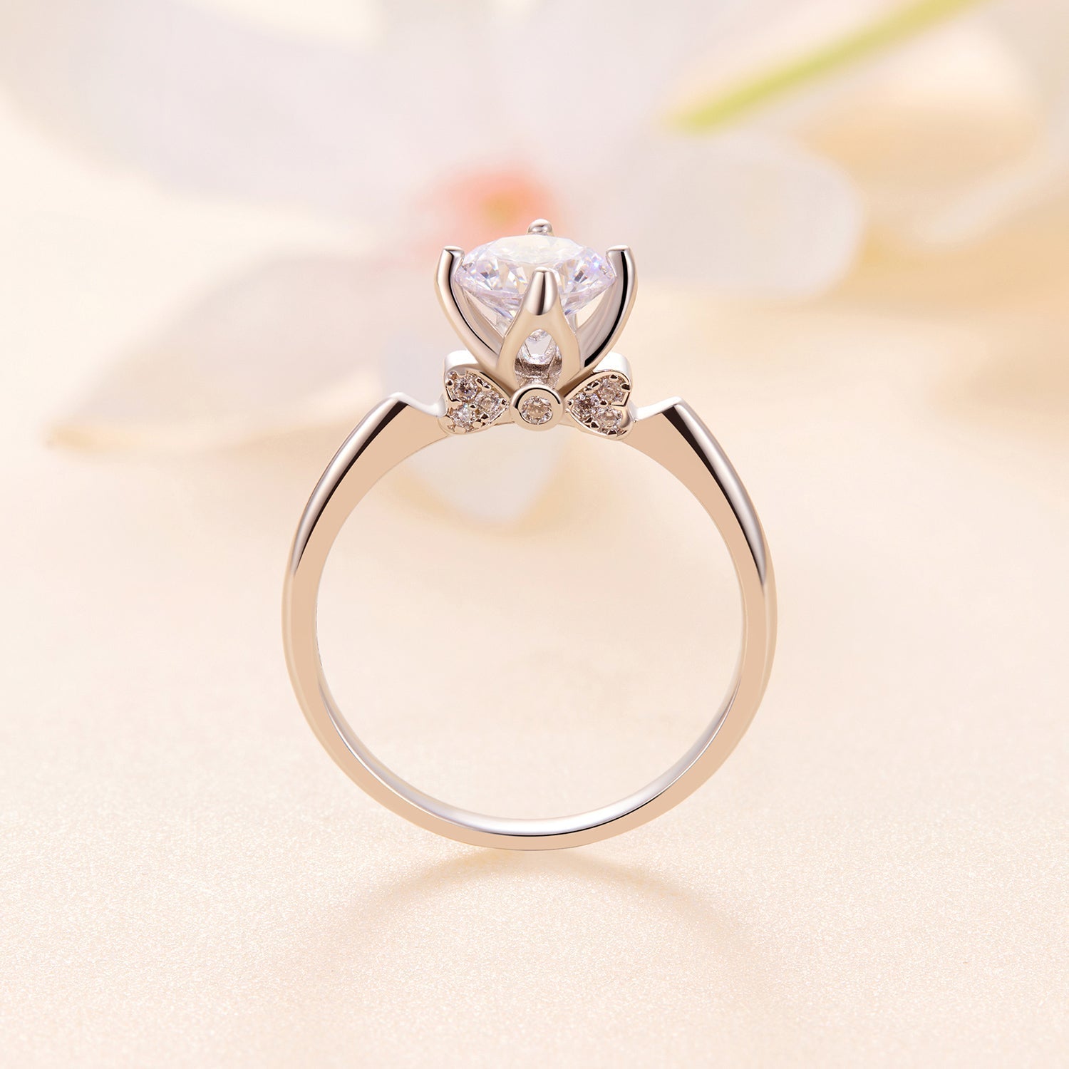 925 Sterling Silver 1.0 Carat Moissanite Ring in Size 8 DestGlow