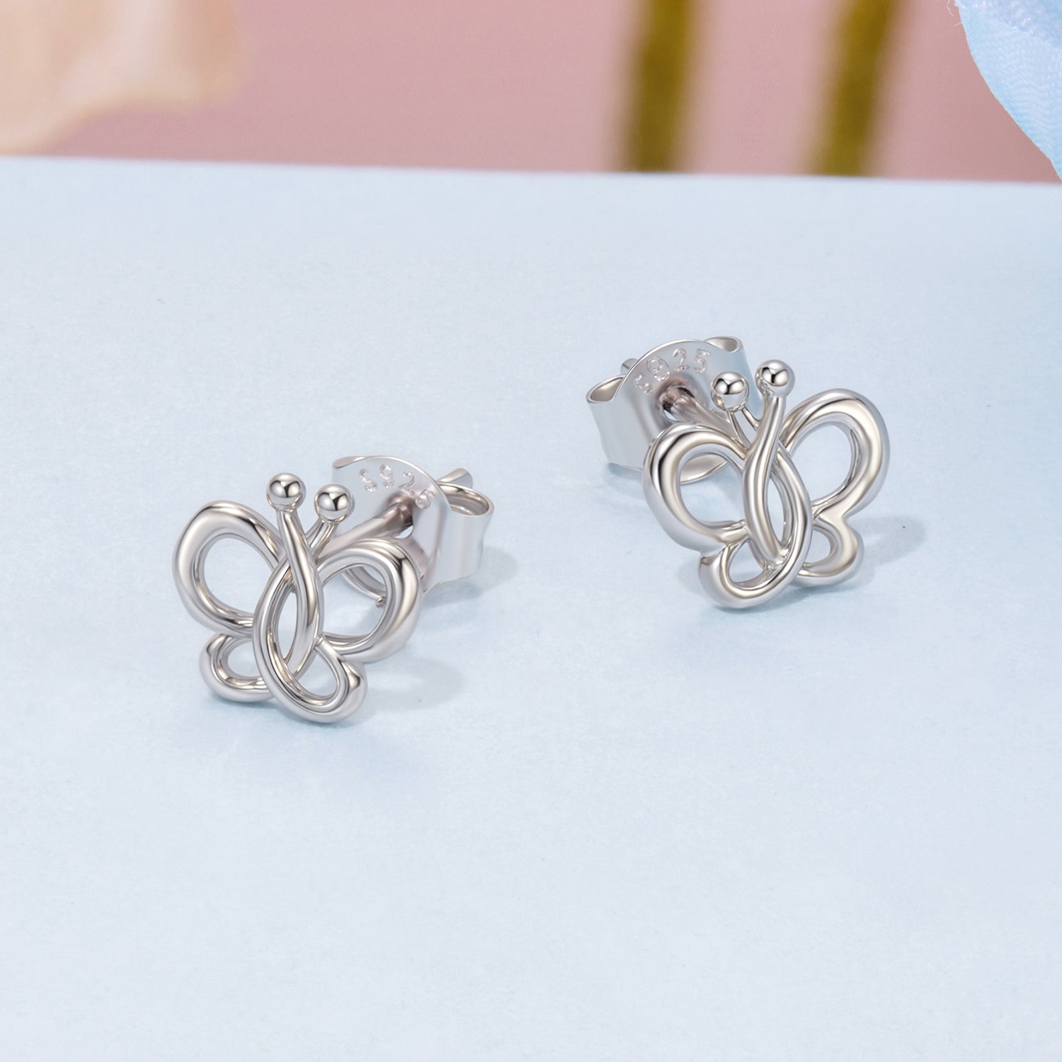 925 Sterling Silver Plated White Gold Earrings DestGlow