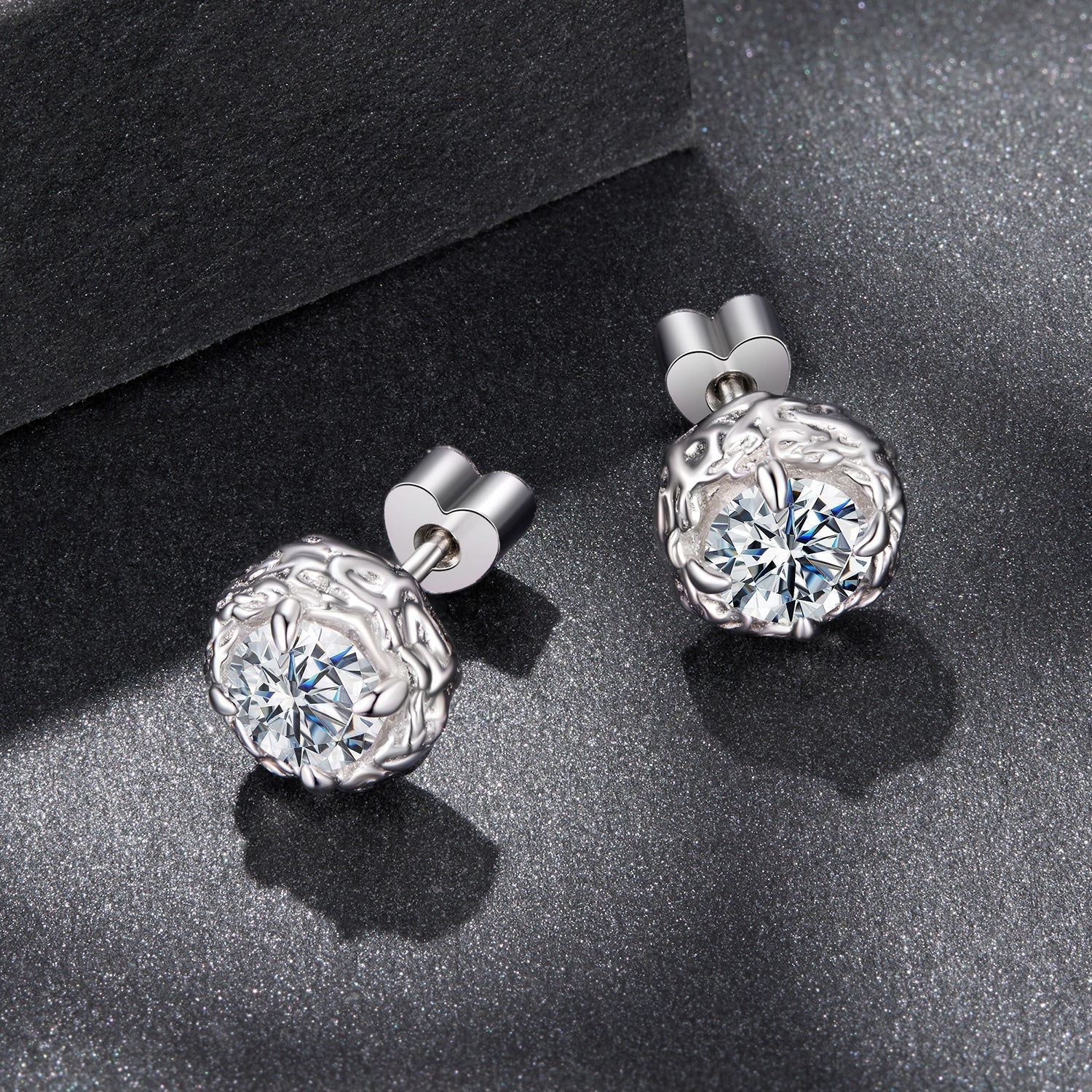 925 Sterling Silver 0.5 Carat Moissanite Earring for Women DestGlow
