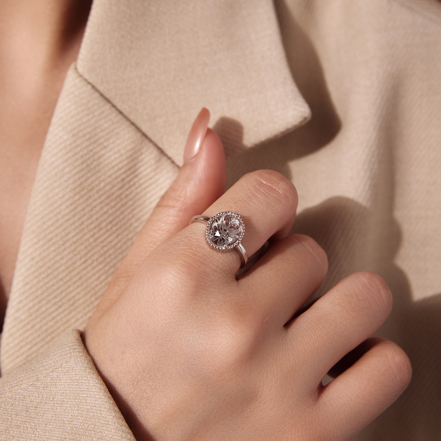 925 Sterling Silver Pavé Setting CZ White Gold Plated Ring with Transparent Glass for Women DestGlow