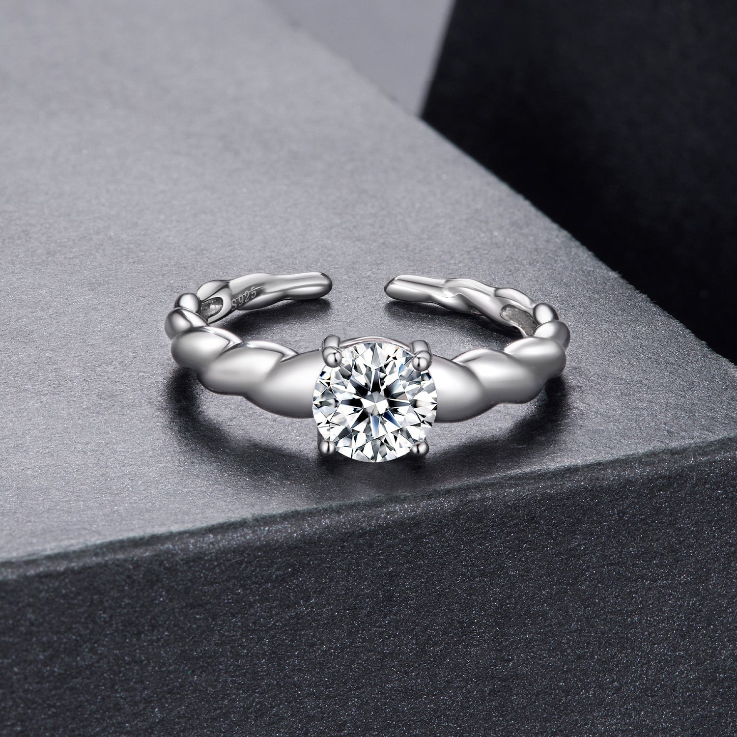 925 Sterling Silver Moissanite 0.65 Carat Ring for Women Size E DestGlow