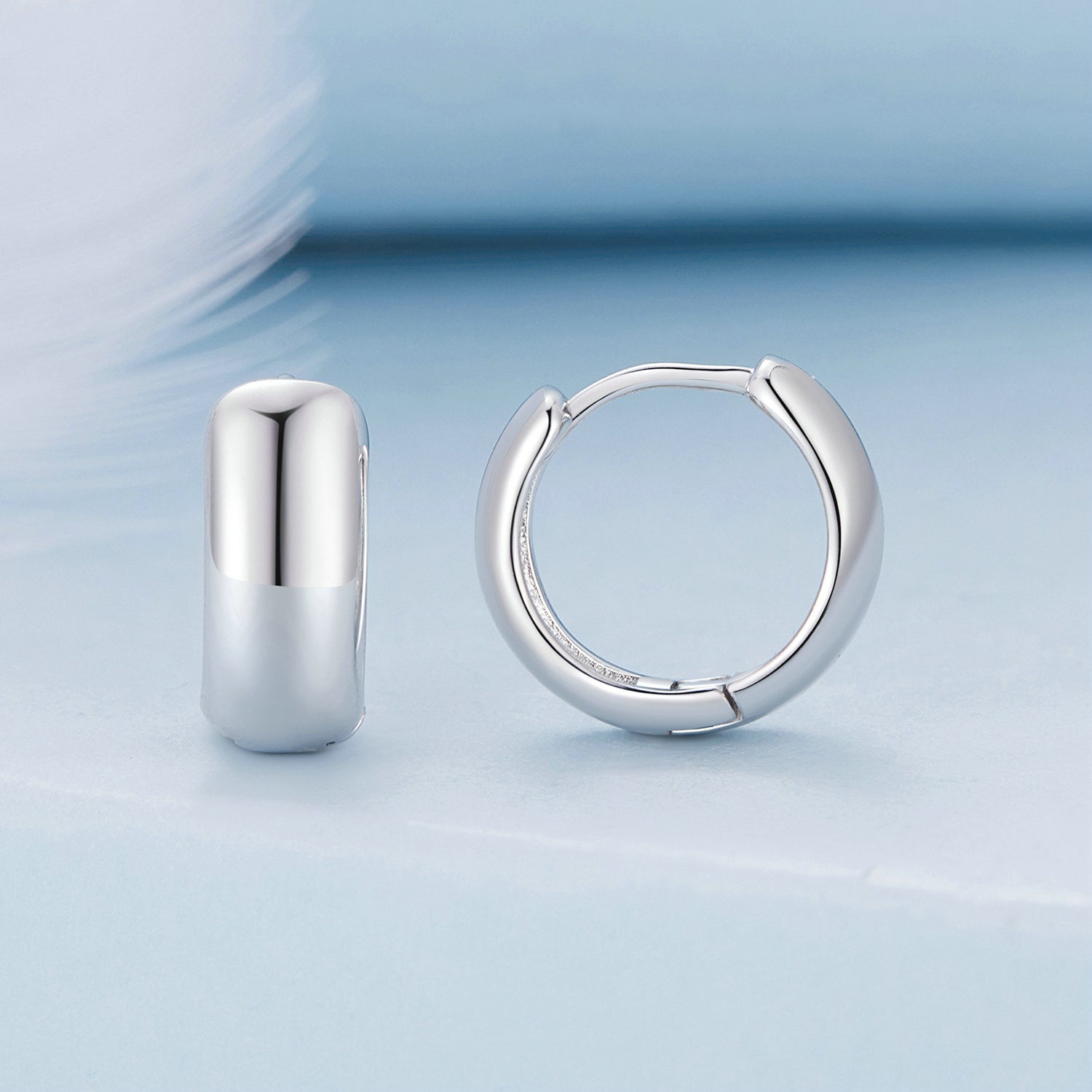 925 Sterling Silver Platinum Plated Earrings 11x5mm for Women DestGlow