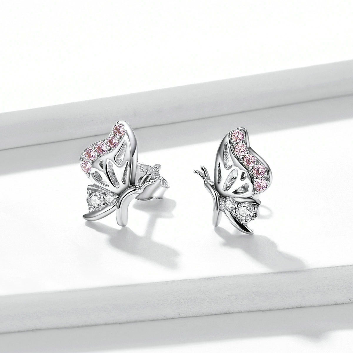 925 Sterling Silver Earrings with CZ in Pavé Setting DestGlow