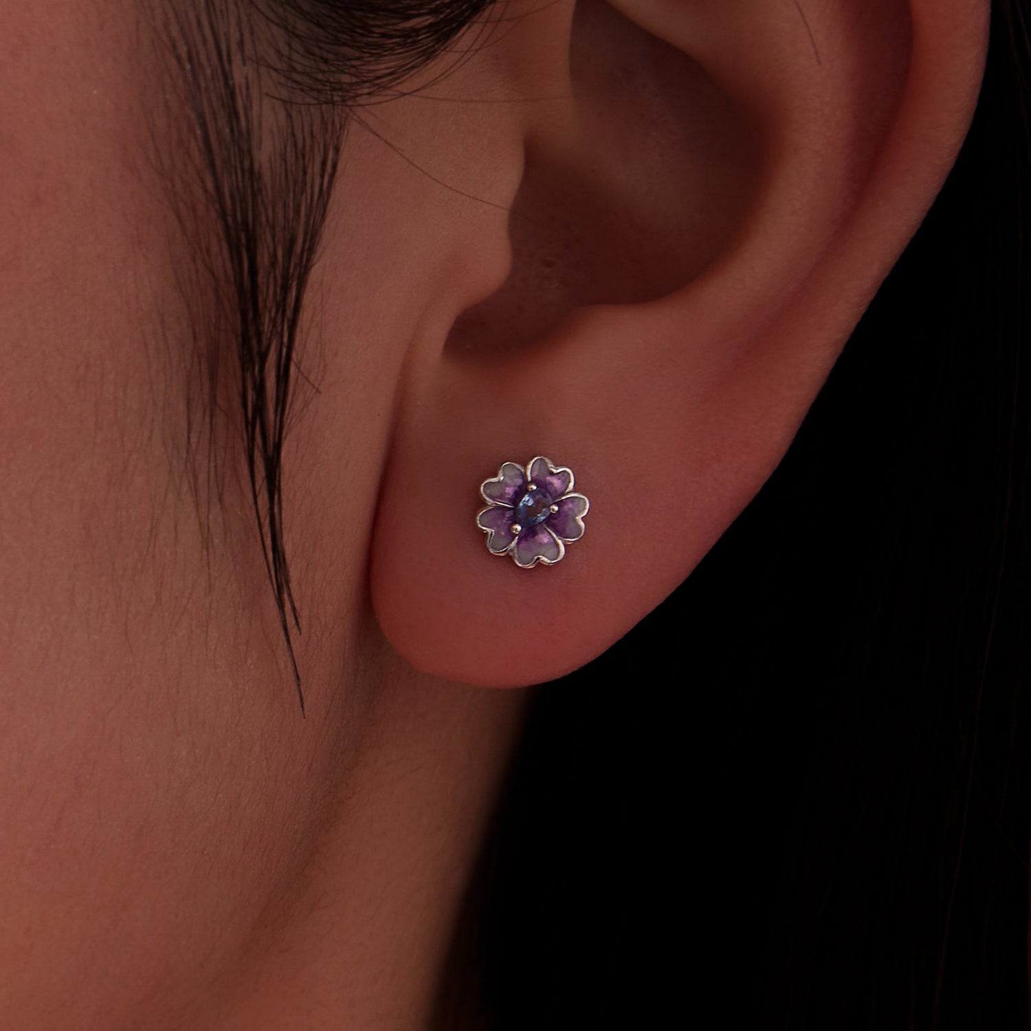 925 Sterling Silver Earrings with Pavé CZ and Enamel Process, 0.8cm, White Gold Plated for Women DestGlow