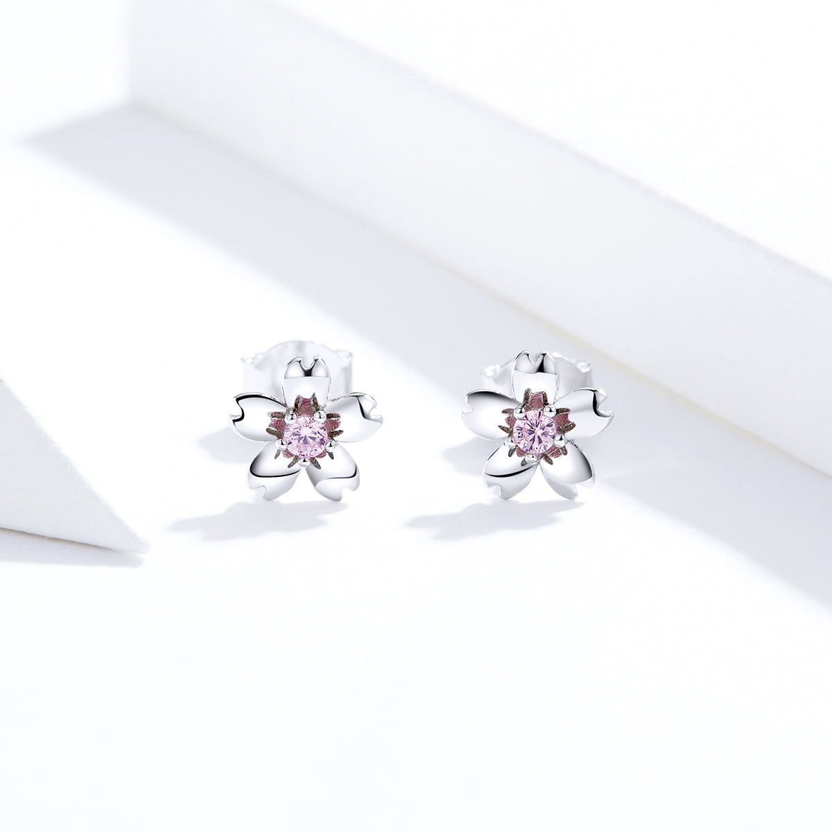925 Sterling Silver Earrings with CZ in Pavé Setting DestGlow