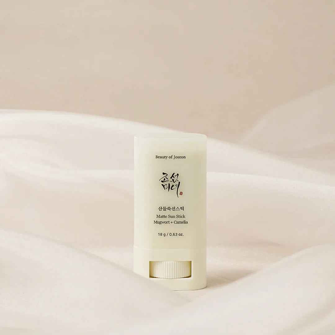 Matte Sunstick Mugwort + Camelia SPF 50+ PA++++