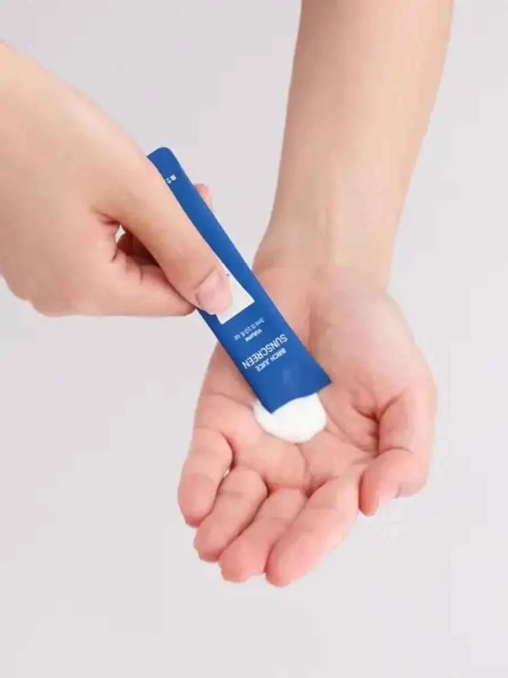 Round Lab Stick Pouch Kit