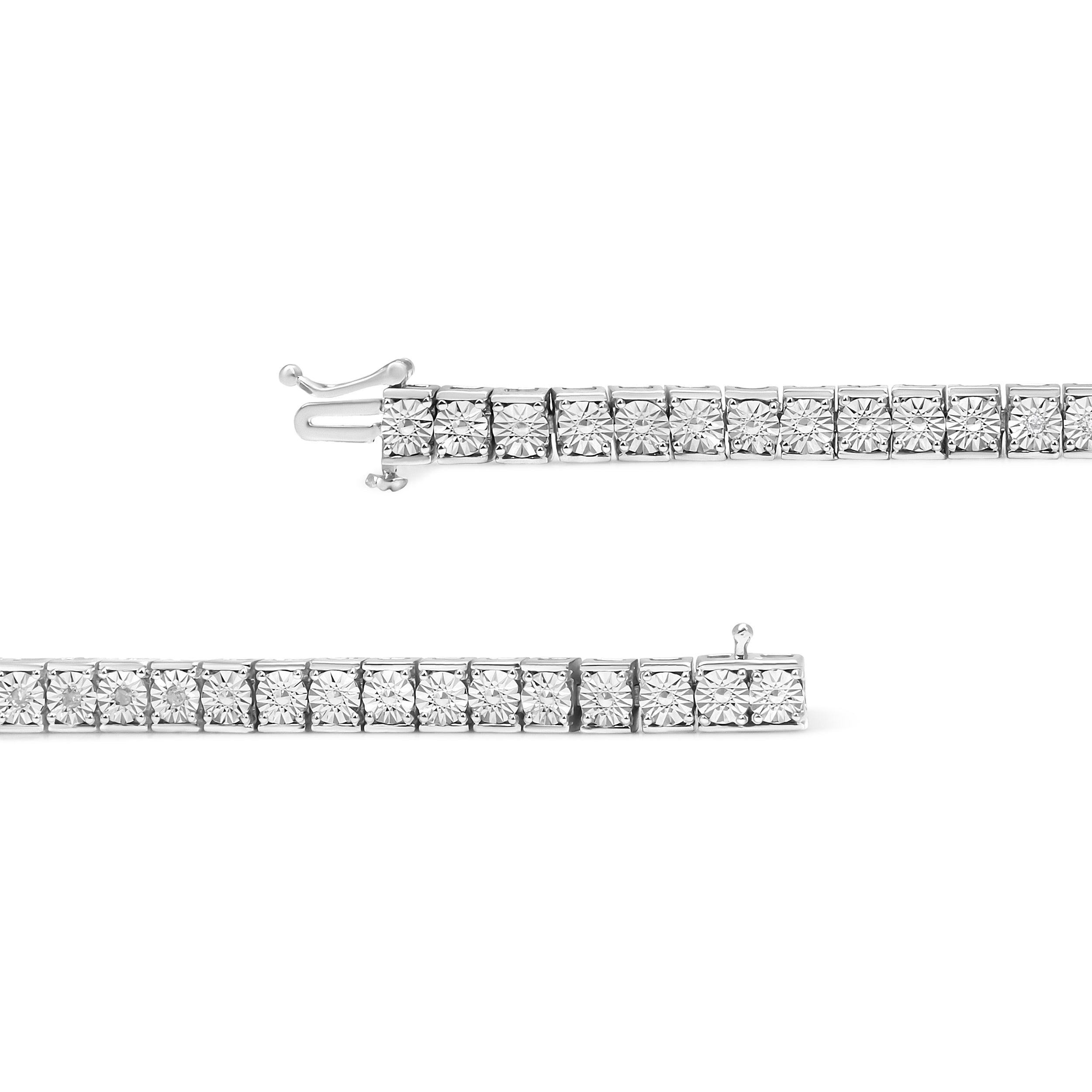 .925 Sterling Silver 1/10 Cttw Diamond 7.25" Link Bracelet (I-J Color, I2-I3 Clarity) DestGlow