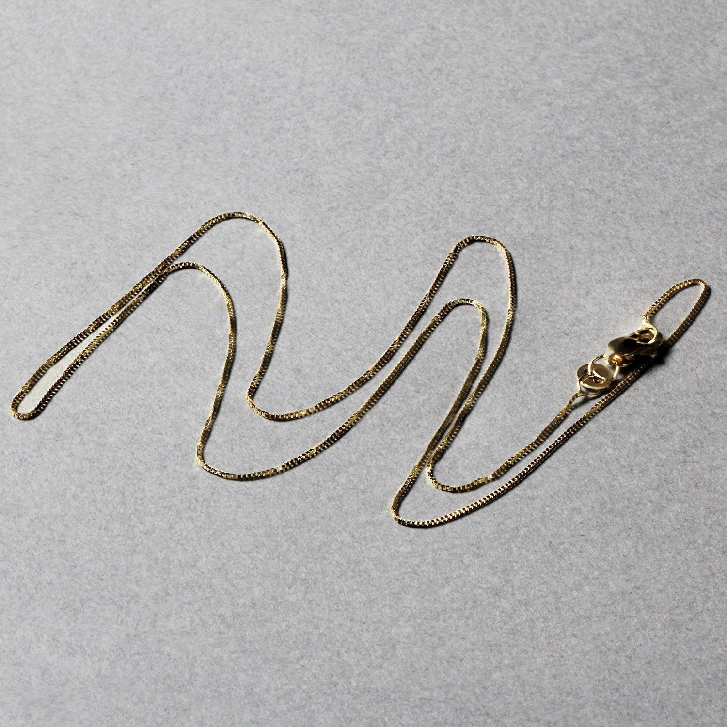 10k Yellow Gold Classic Box Chain (0.45 mm) DestGlow