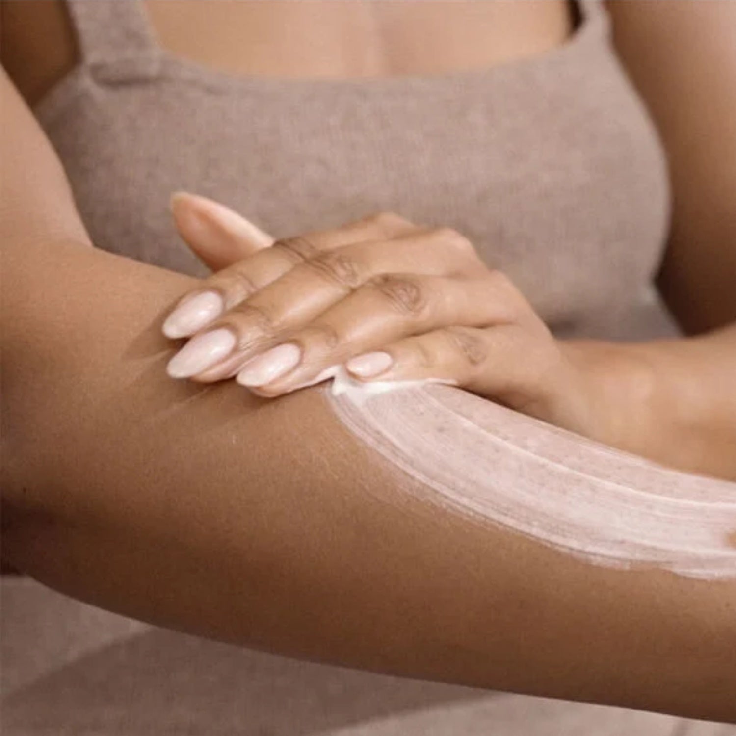 Fresh Hesperides Grapefruit Body Lotion 300 mL by Nava Beauty