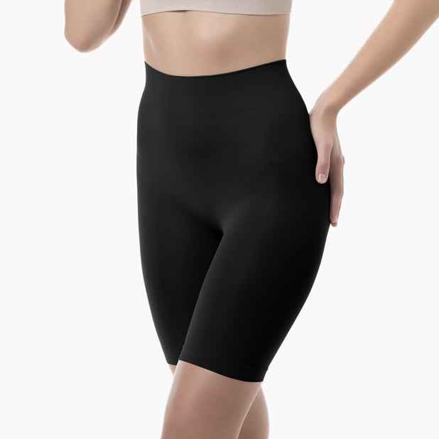 Women’s seamless shaping mid waist shorts