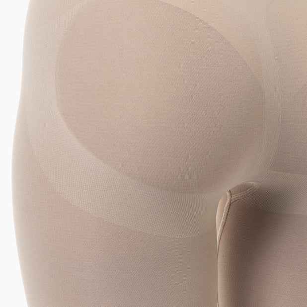 Women’s seamless shaping mid waist shorts