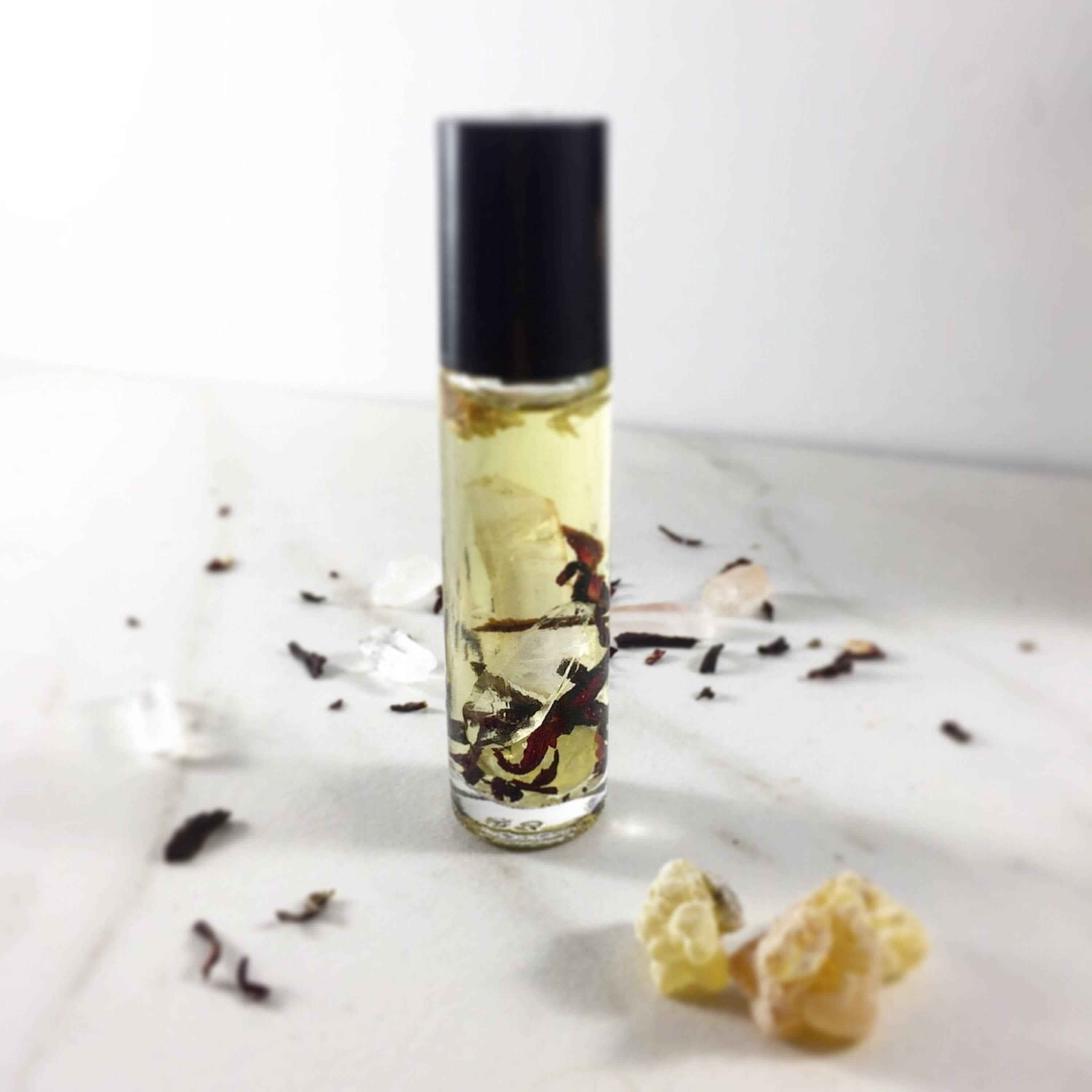 Essential Oil Blend with Crystals Frankincense and Palo Santo / Spirit Oil / Magic Oil Blend / Organic Meditation Blend / Spiritual Oil by Butter Me Up Organics