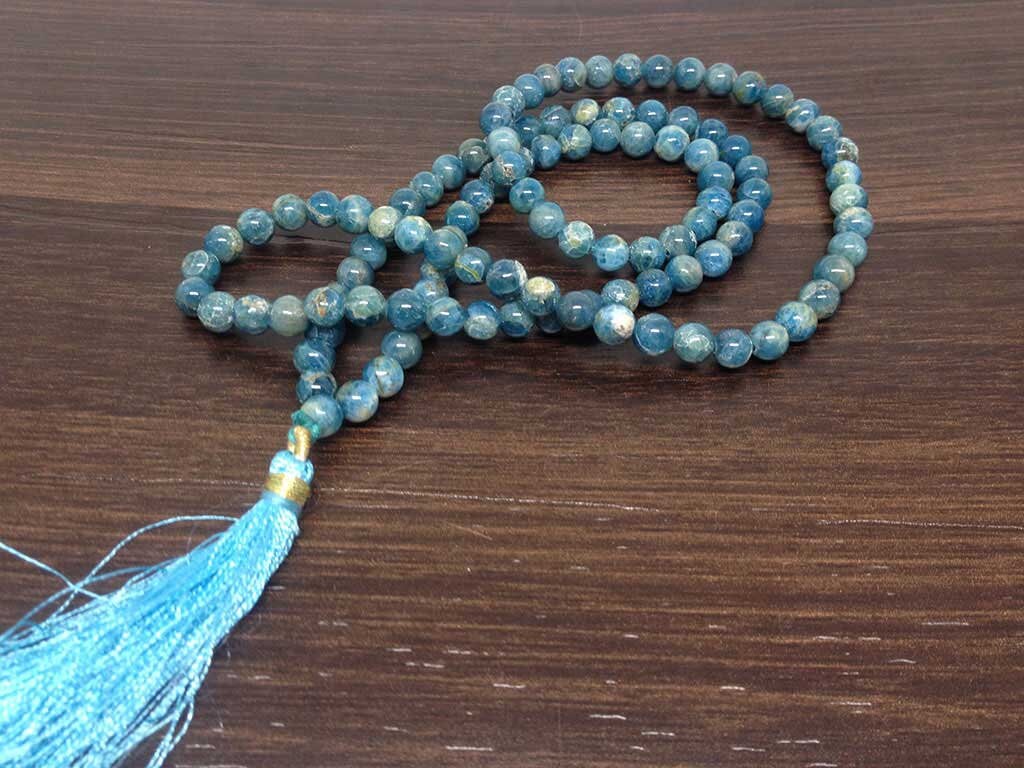 Natural Apatite Mala With 108 Prayer Beads For Mediation. DestGlow