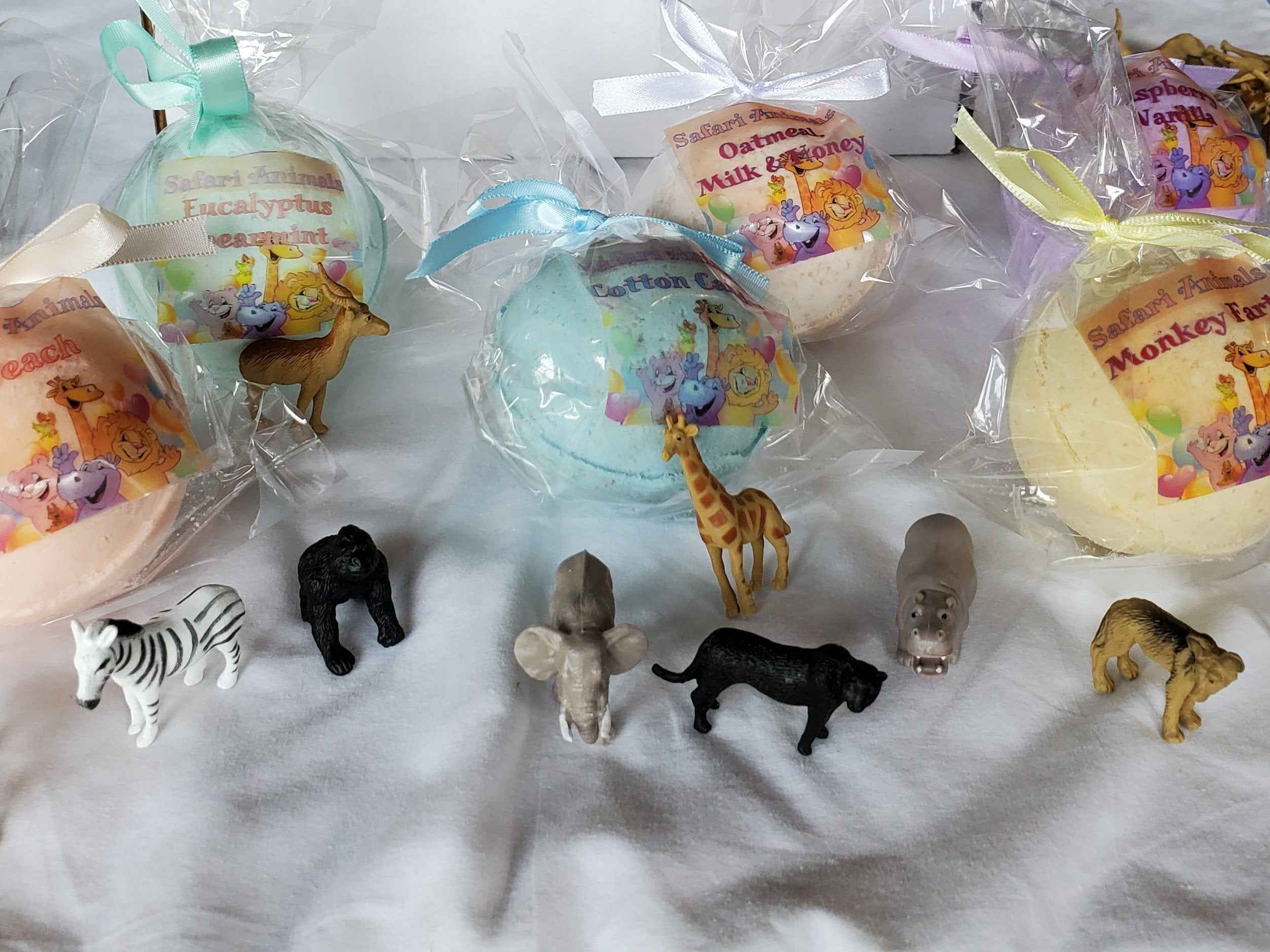 GIFT SET with 6 SAFARI Animals Bath Bombs with "Surprise" Jungle Animals inside