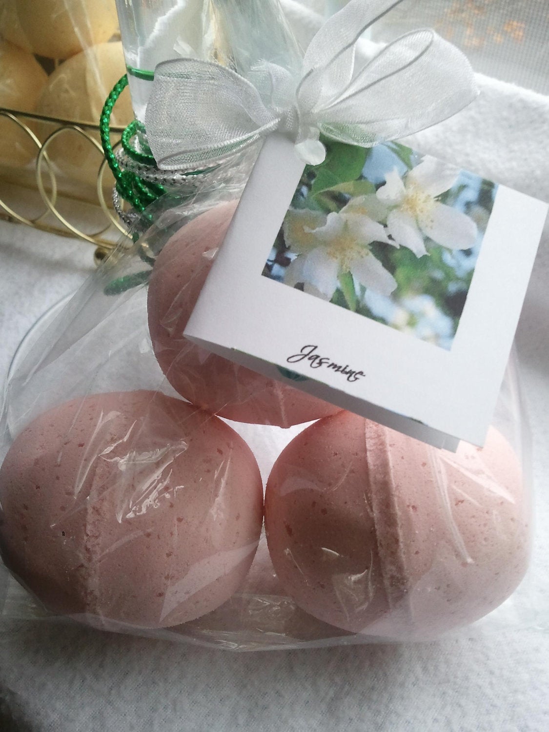 14 bath bombs in Jasmine fragrance with shea & cocoa butter, gift bag bath fizzies, great for dry skin with 7 ultra rich oils by Spa Pure