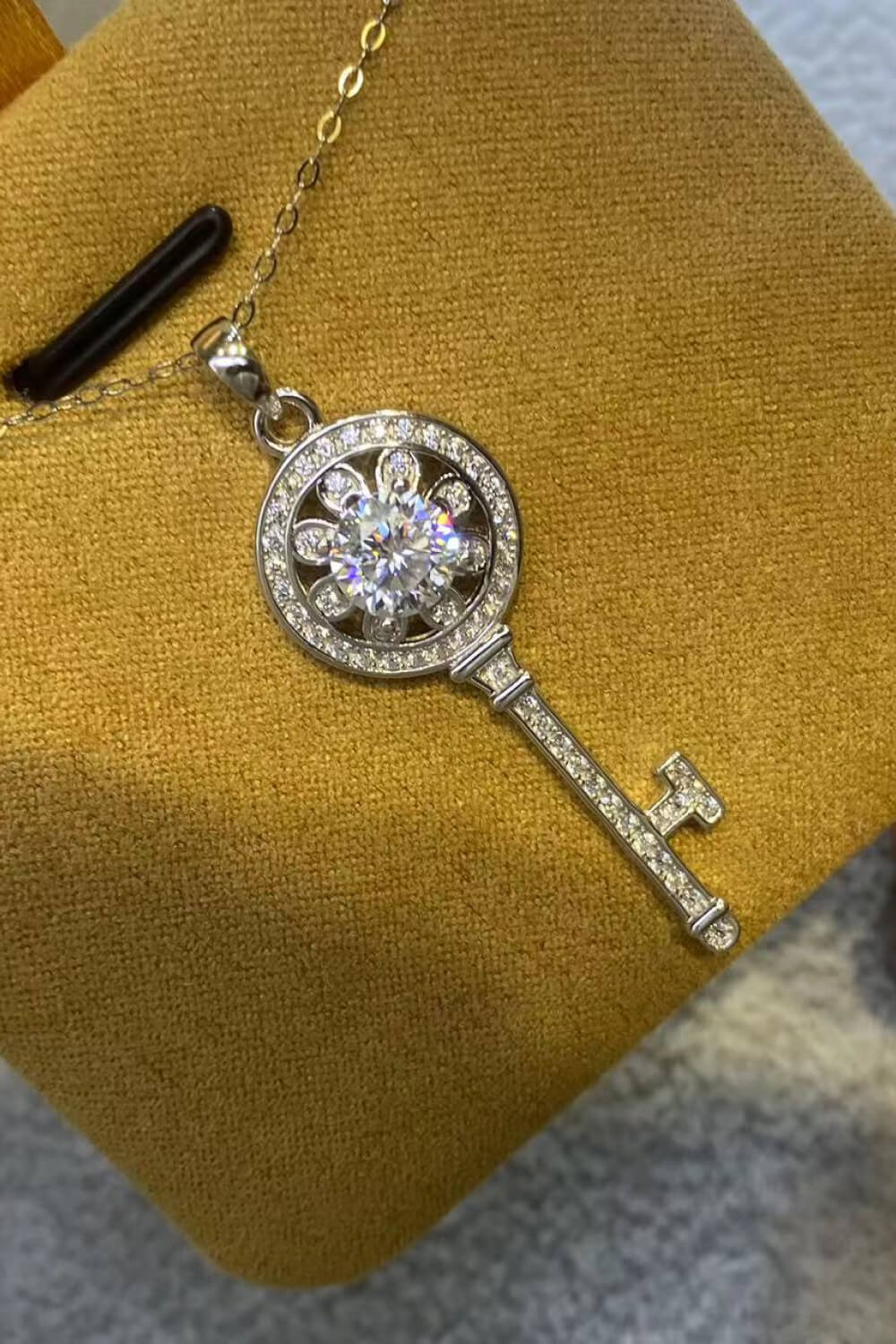 1 Carat Sparkala™ Platinum-Plated Key Pendant Necklace - DestGlow