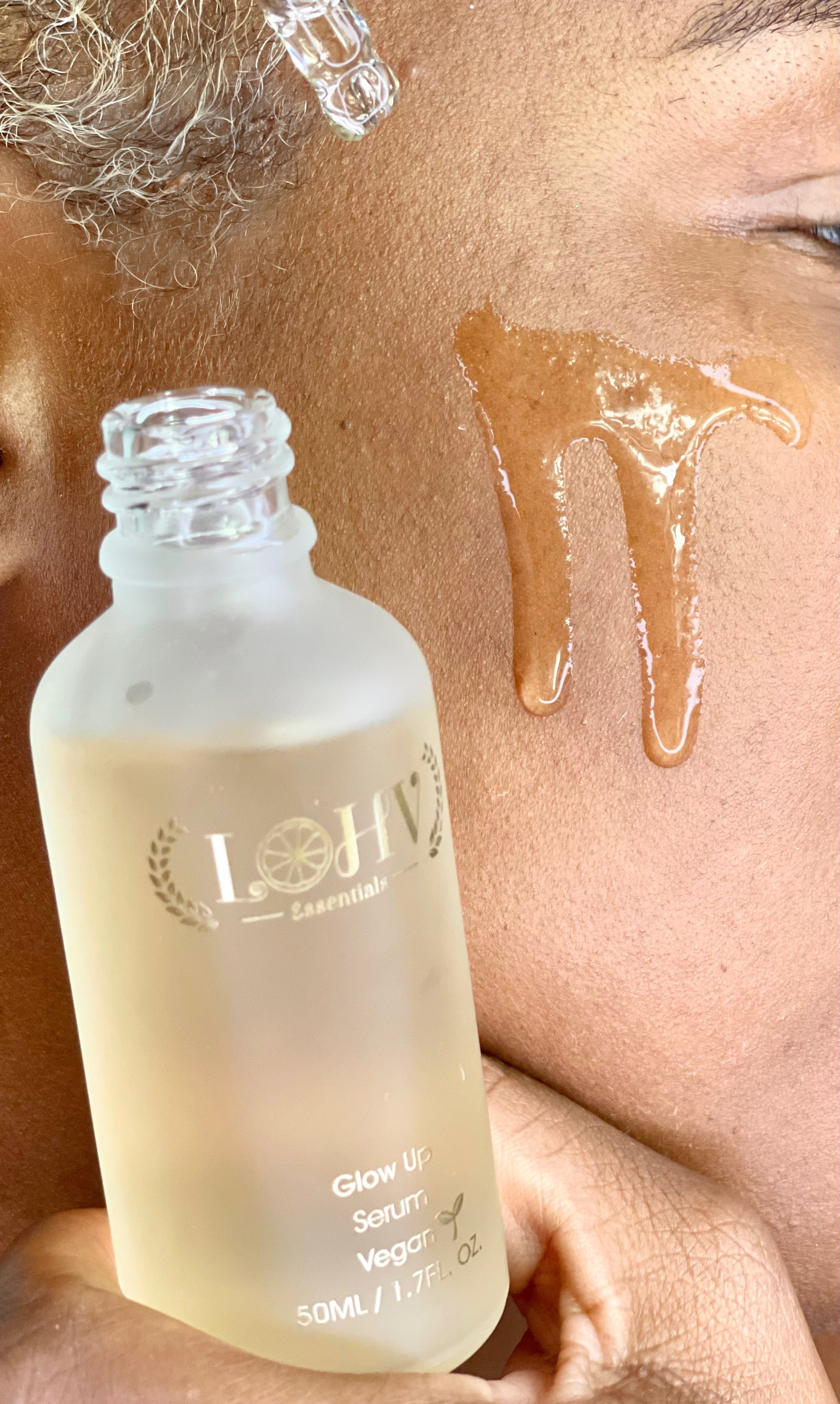 PREMIUM 100% VEGAN GLOW UP Toner Serum With Hyaluronic Acid + Niacinamide + Camellia Leaf + Vitamin E + Rose Water by LOHV ESSENTIALS