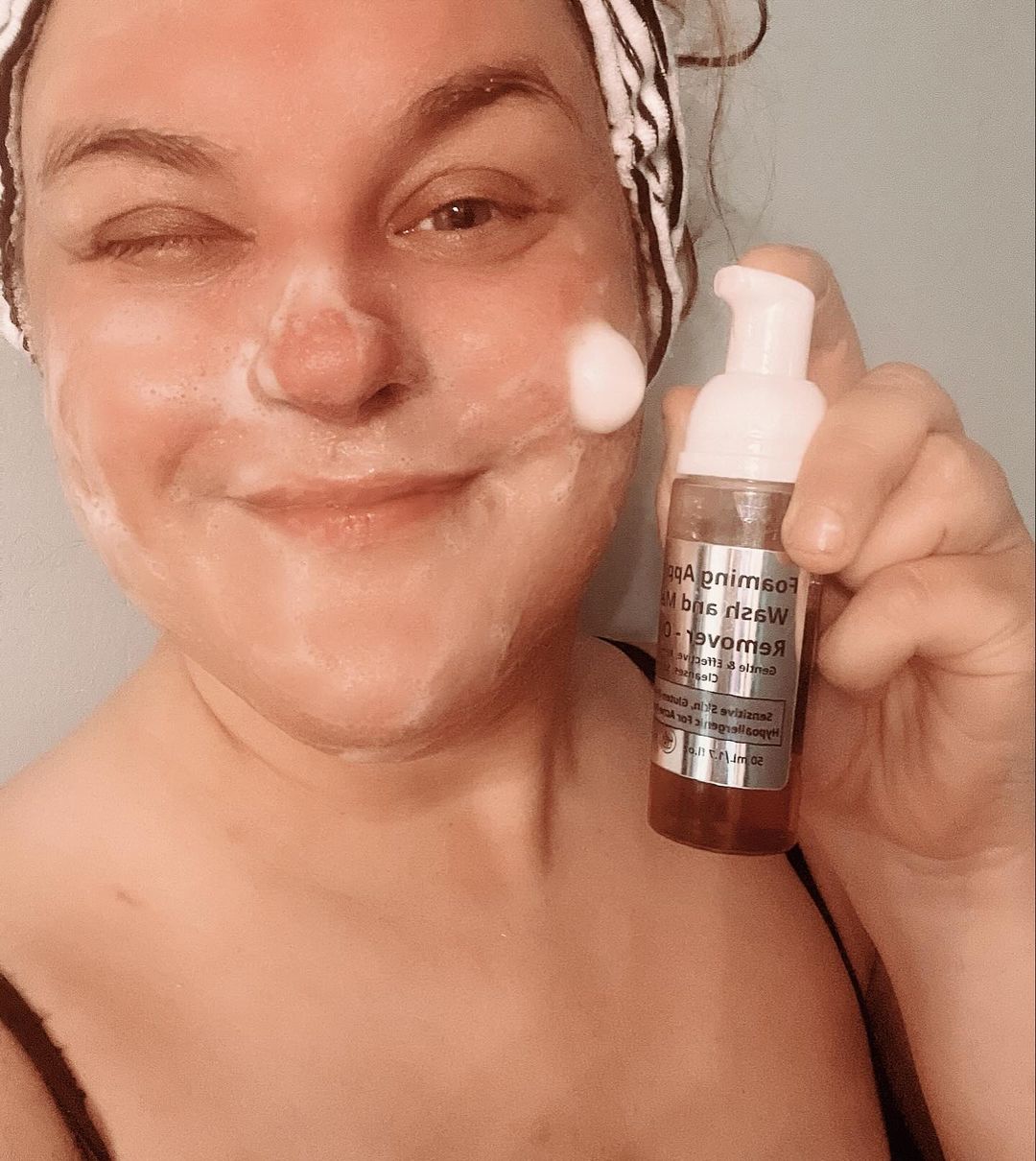 Gentle Foaming Facial Cleanser – Aloe, Apple & Ashwagandha for All Skin Types DestGlow