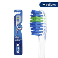 Oral-B Advanced Clean Toothbrush, Medium, 1 Count️
