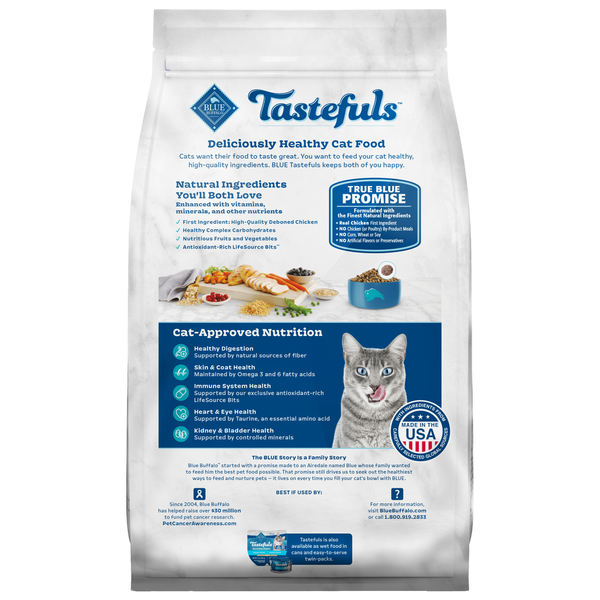 Blue Buffalo Tastefuls Natural Dry Food for Active Adult Cats, Chicken and Brown Rice