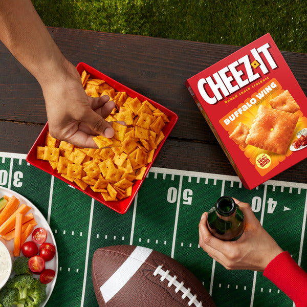 Cheez-It Buffalo Wing Cheese Crackers, Baked Snack Crackers, 12.4 oz