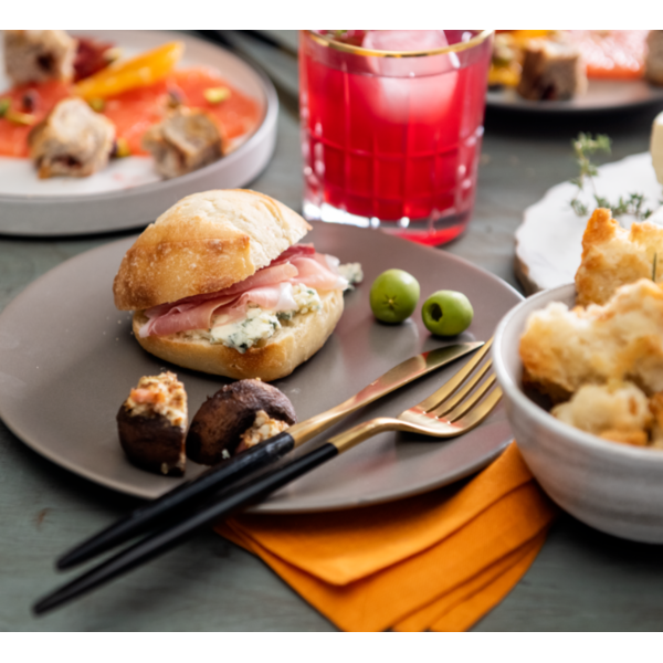 La Brea French Dinner Rolls