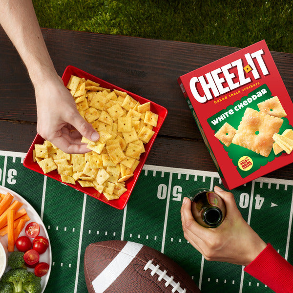 Cheez-It White Cheddar Cheese Crackers, Baked Snack Crackers, 12.4 oz