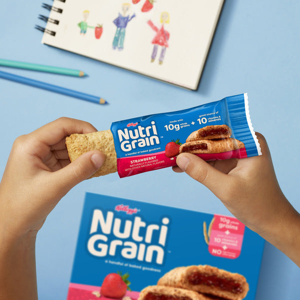 Kellogg’s Nutri-Grain Strawberry Breakfast Bars, Made with 10g Whole Grains, Value Pack, 16 Count