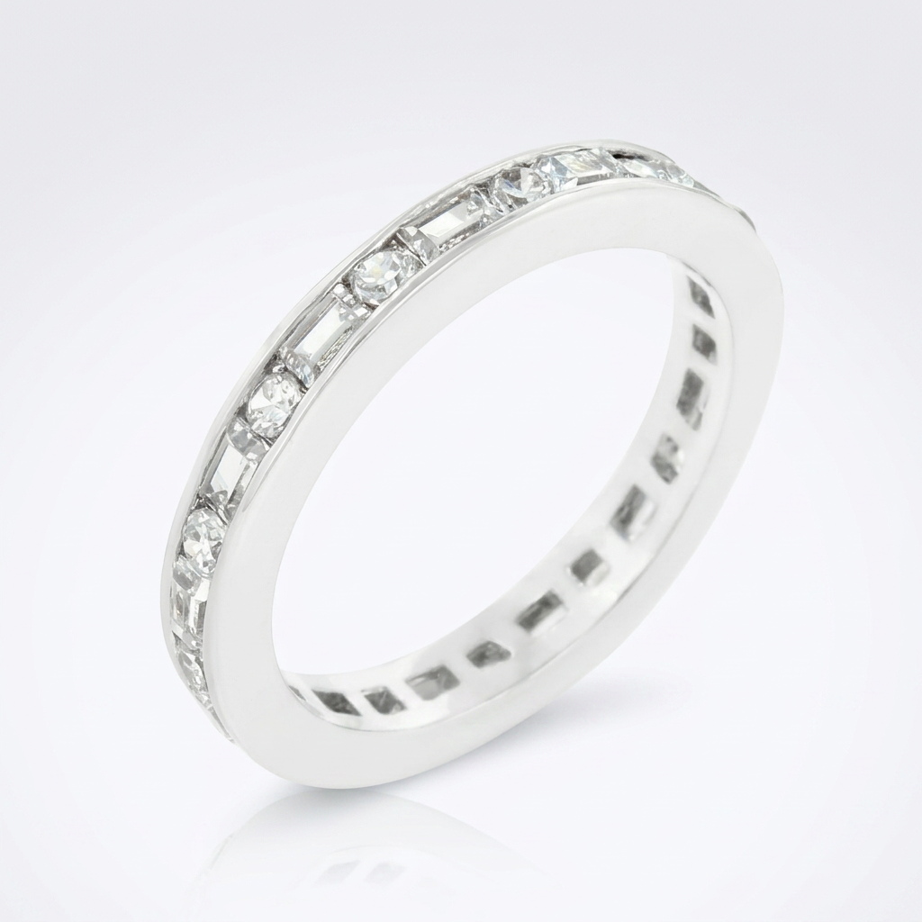 Avera Alternating Cubic Zirconia Eternity Band in Silver