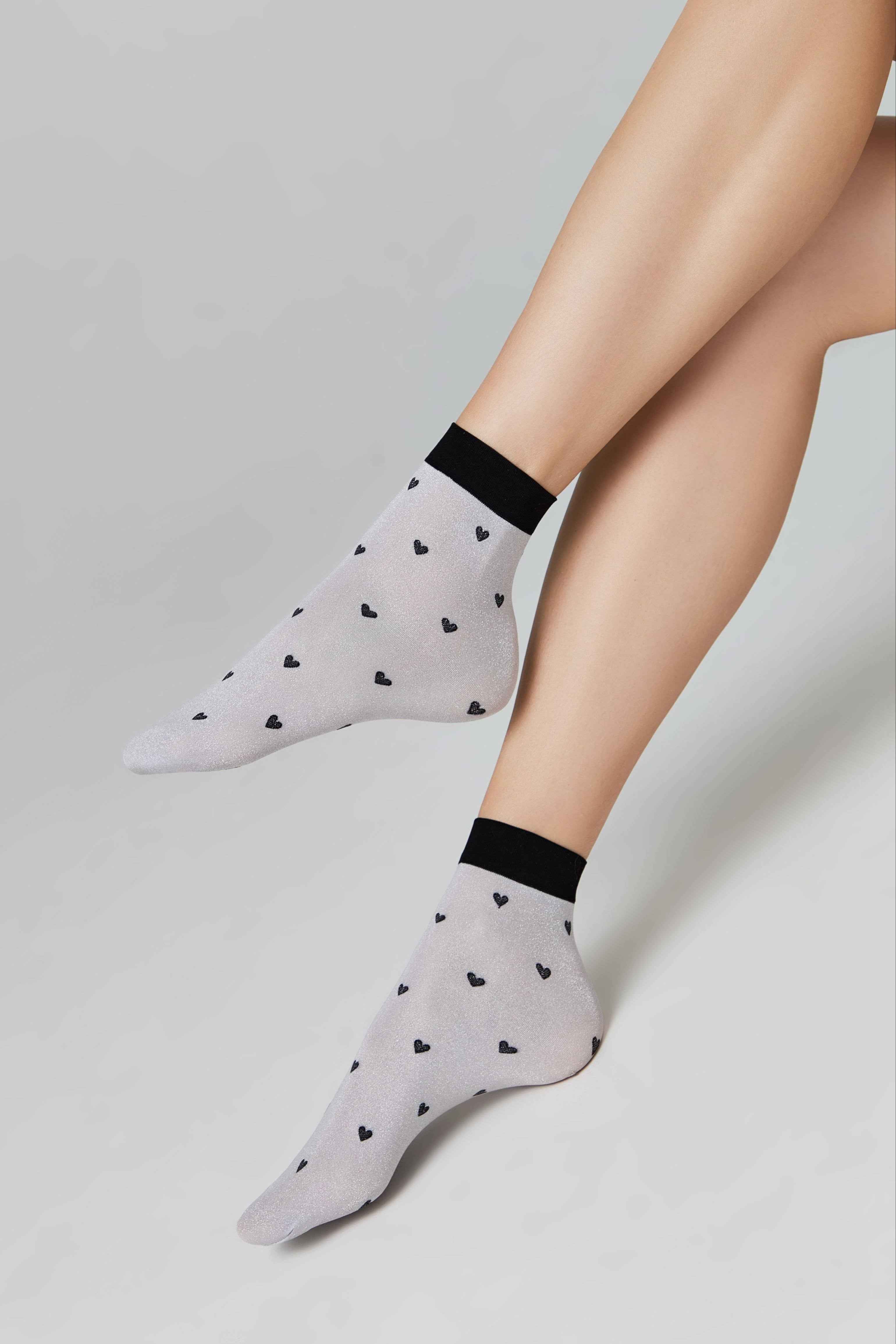 Shimmering Socks Conte Fantasy - "Hearts" Designs