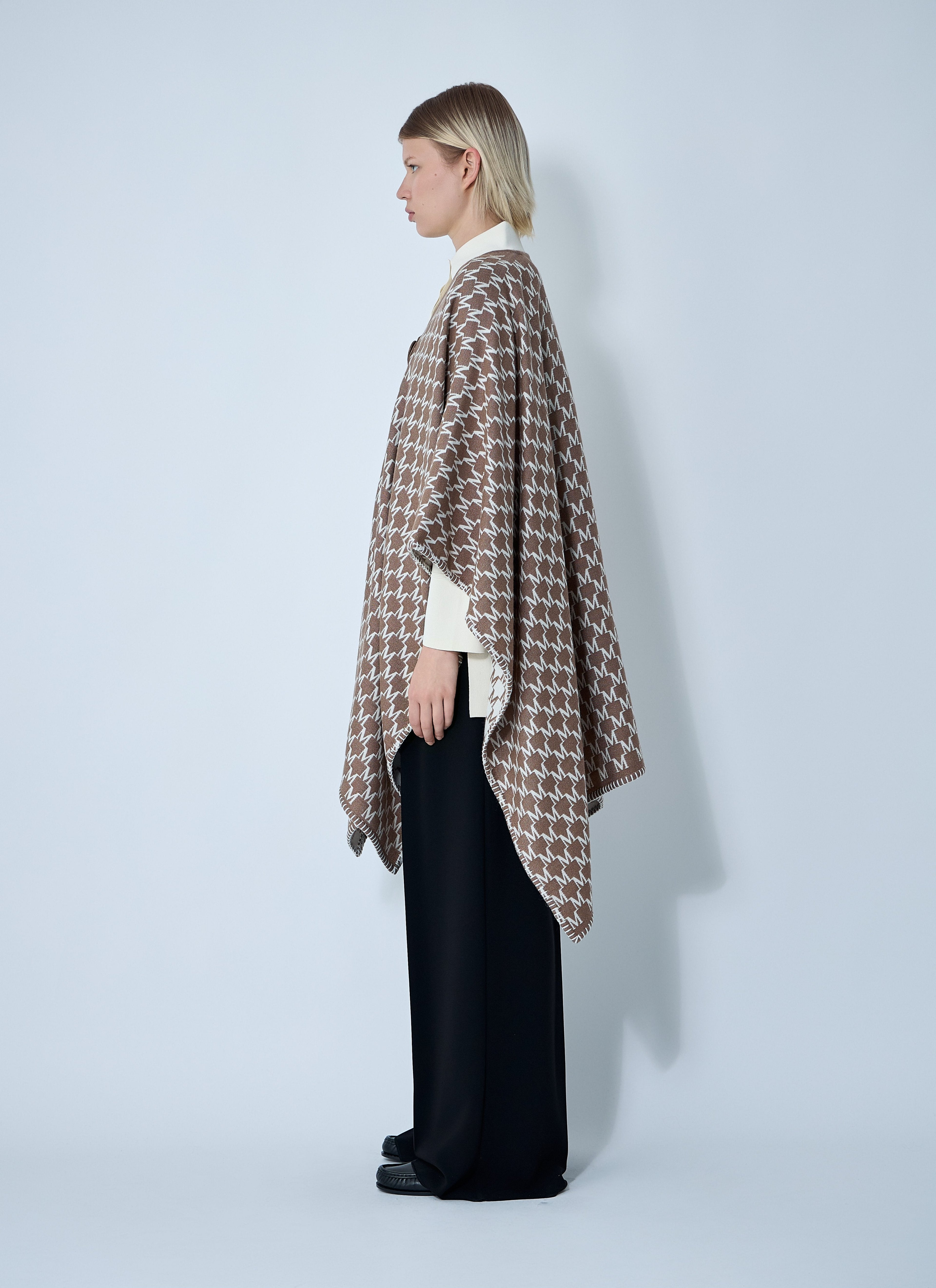 Max Mara Women Wool-Blend Scarf by Luosophy